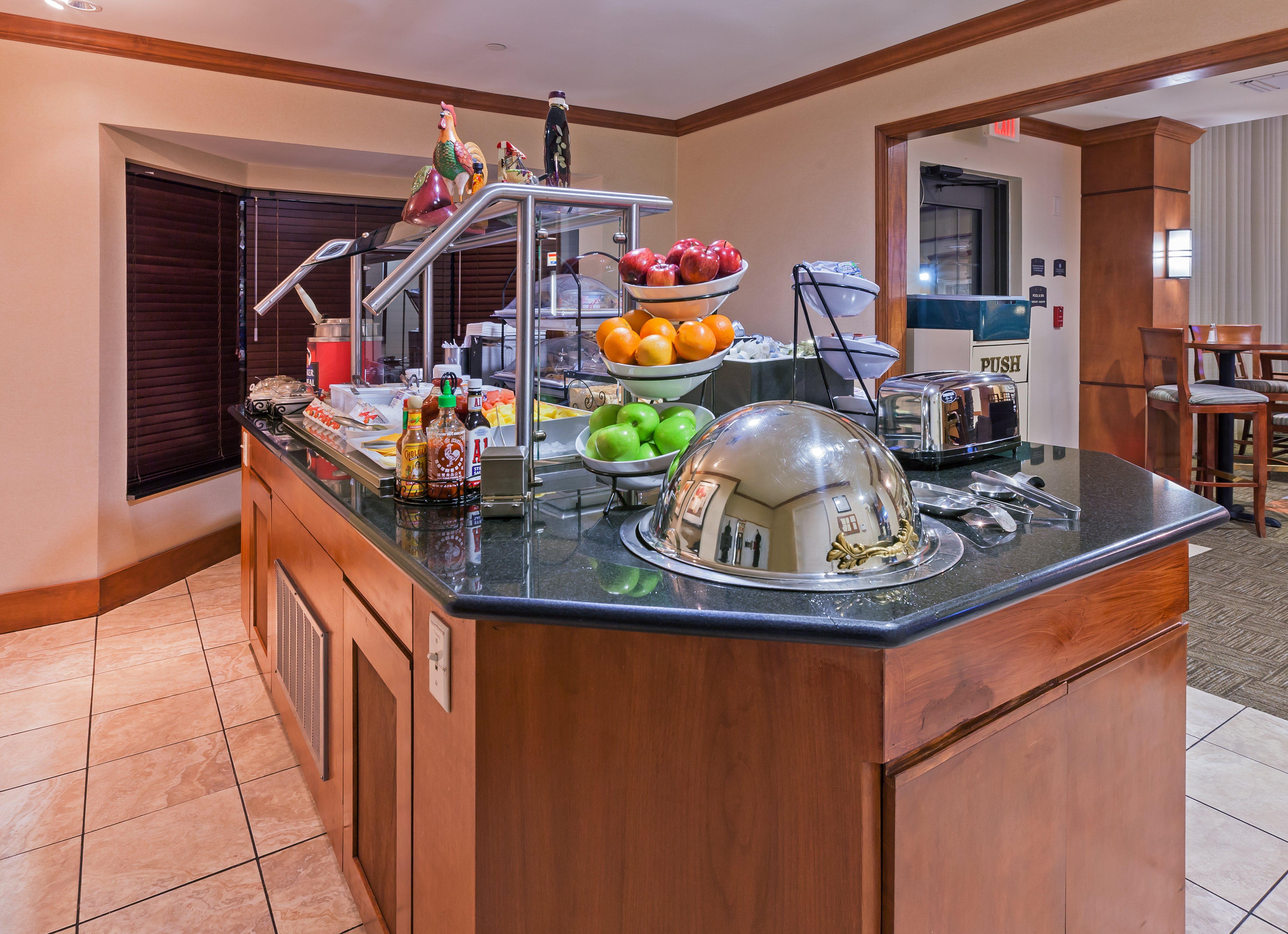 Staybridge Nw Near Six Flags Fiesta, An Ihg Hotel 3*
