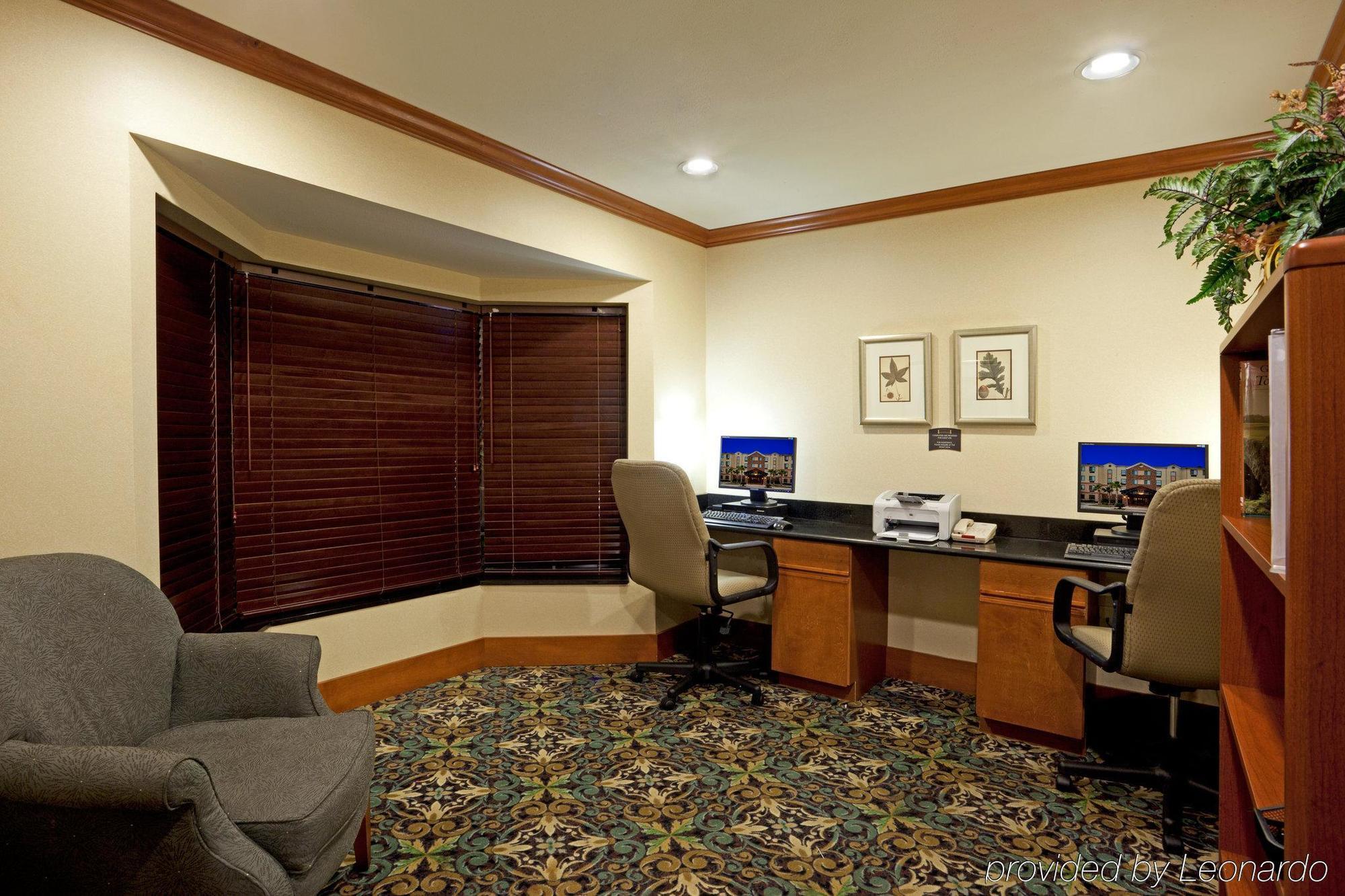 Hotel Staybridge Nw Near Six Flags Fiesta, An Ihg San Antonio