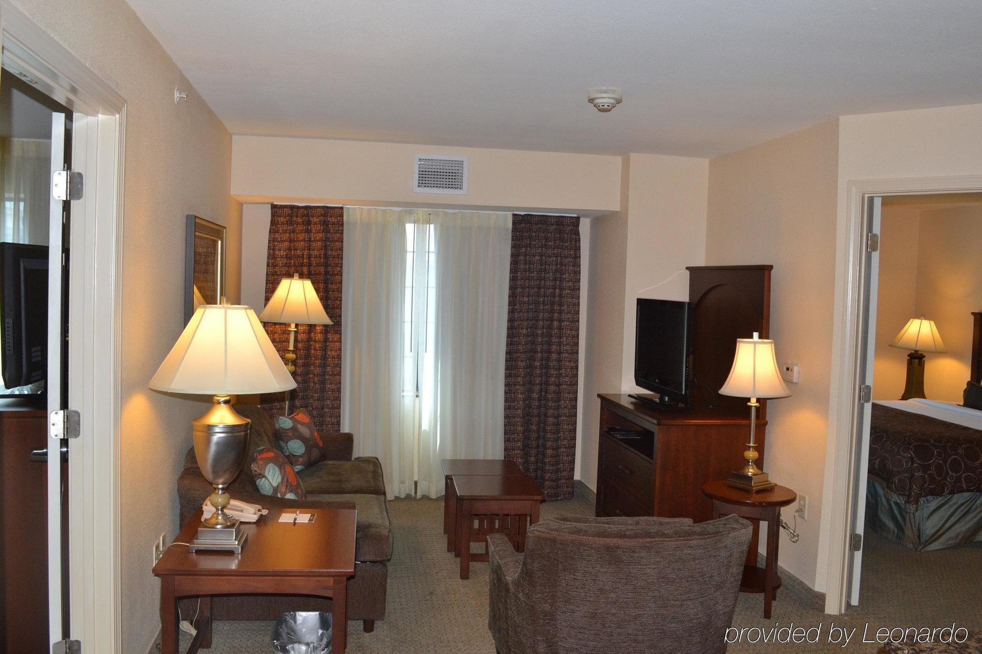 Staybridge Nw Near Six Flags Fiesta, An Ihg 3* San Antonio